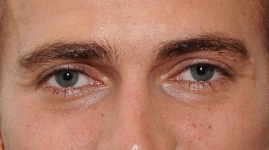 Hayden Christensen eye color