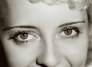 Bette Davis eye color