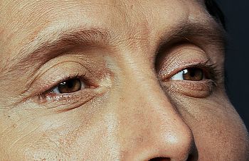 Mads Mikkelsen eye color