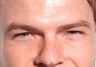 Alan Ritchson eye color