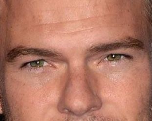 Alan Ritchson eye color