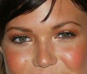 Mandy Moore eye color