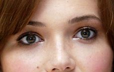 Mandy Moore eye color