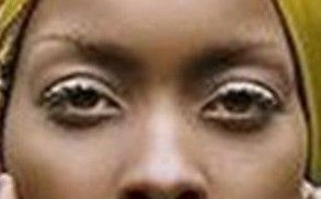 Erykah Badu eye color