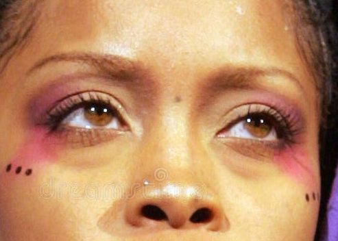 Erykah Badu eye color