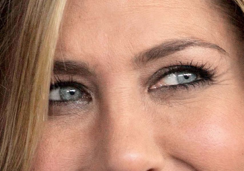 Jennifer Aniston eye color