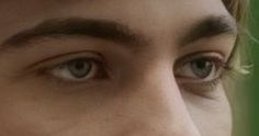 Lorenzo Zurzolo eye color