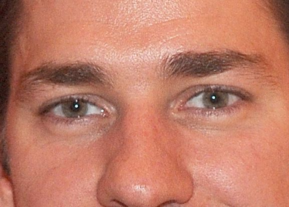 John Krasinski eye color