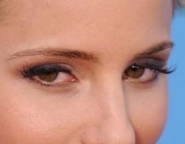 Dianna Agron eye color