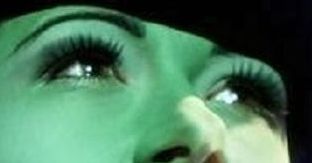 Elphaba eye color