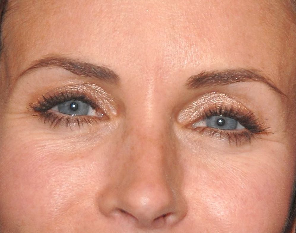 Courteney Cox eye color