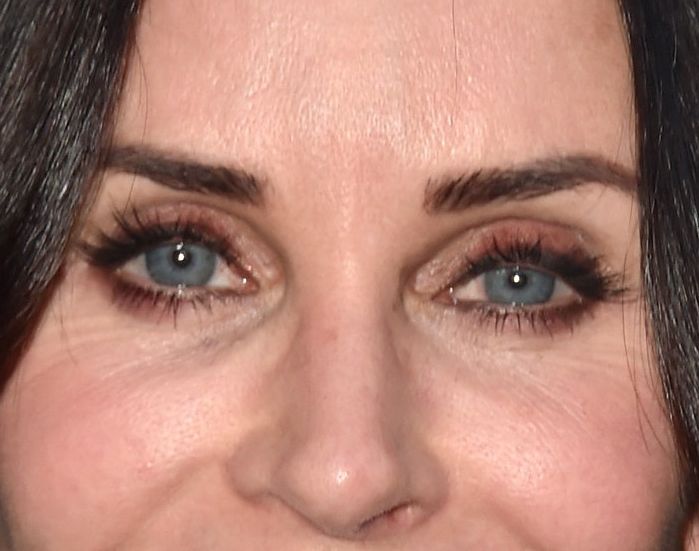 Courteney Cox eye color