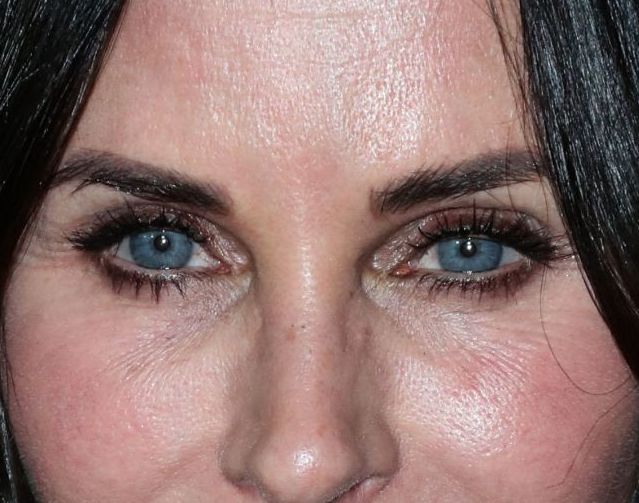 Courteney Cox eye color