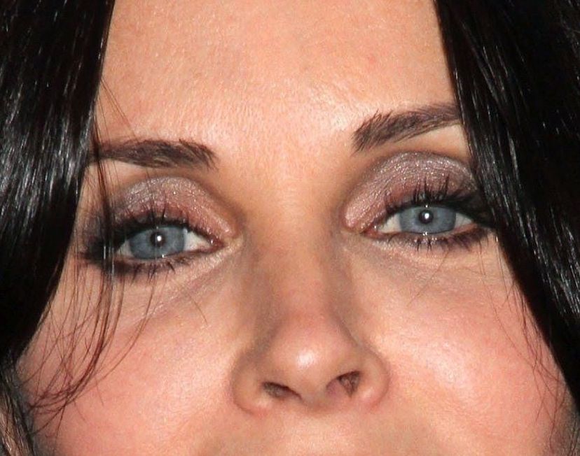 Courteney Cox eye color