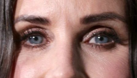 Courteney Cox eye color