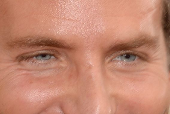 Bradley Cooper eye color