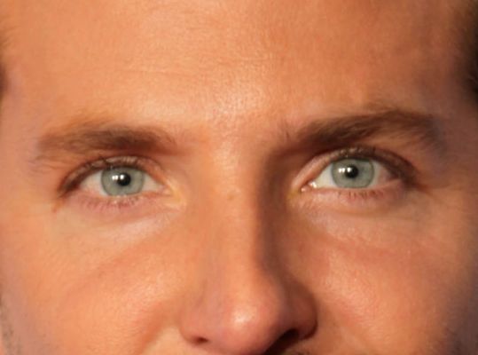 Bradley Cooper eye color