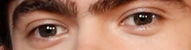 Joe Locke eye color