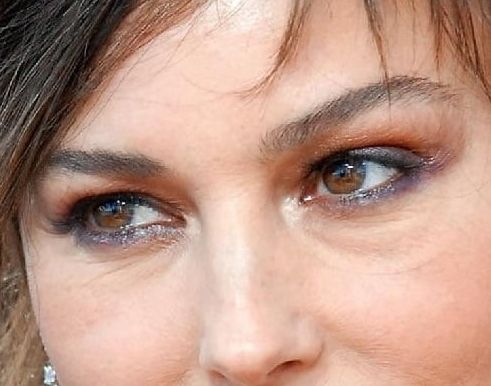 Monica Bellucci eye color