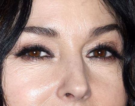 Monica Bellucci eye color