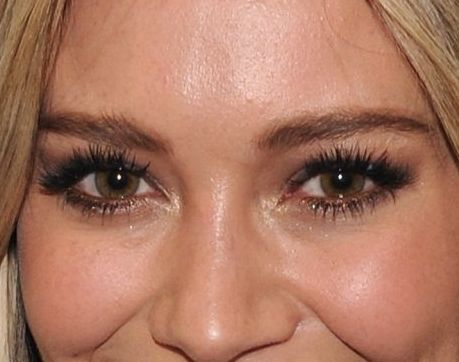 Hilary Duff eye color