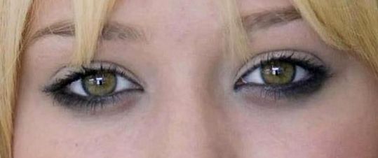 Hilary Duff eye color