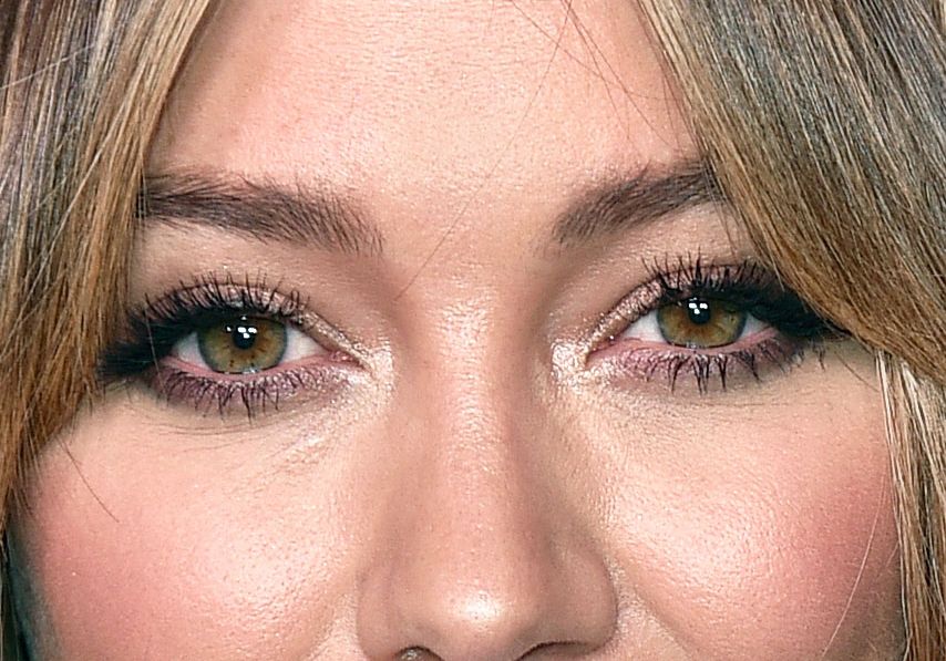 Hilary Duff eye color