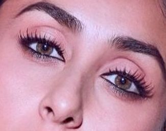 Kareena Kapoor eye color