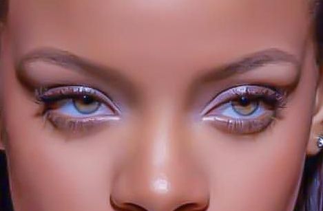 Rihanna eye color