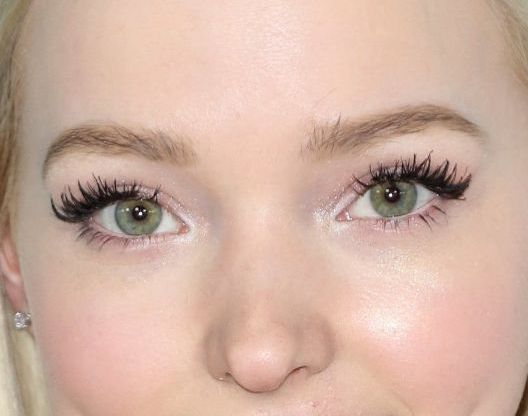 Dove Cameron eye color