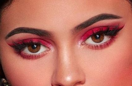 Kylie Jenner eye color