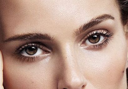 Natalie Portman eye color