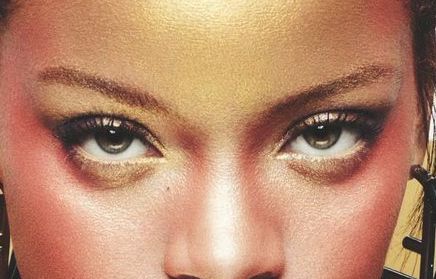 Rihanna eye color