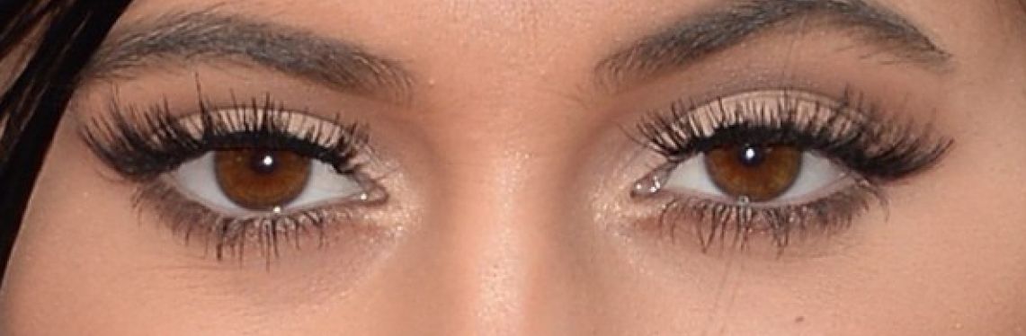 Kylie Jenner eye color