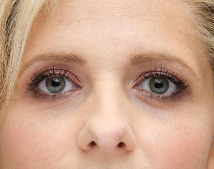 Sarah Michelle Gellar eye color