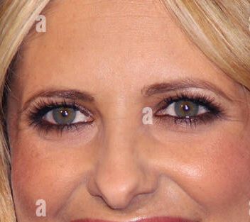 Sarah Michelle Gellar eye color