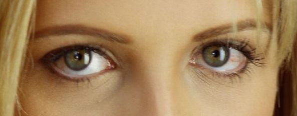 Sarah Michelle Gellar eye color