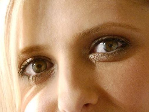 Sarah Michelle Gellar eye color