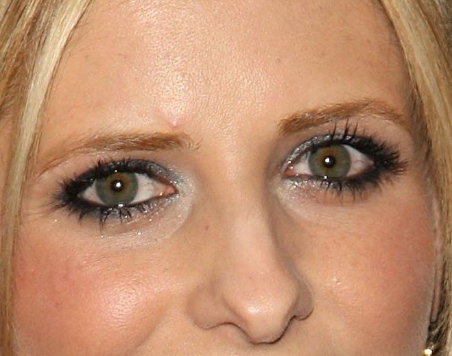 Sarah Michelle Gellar eye color