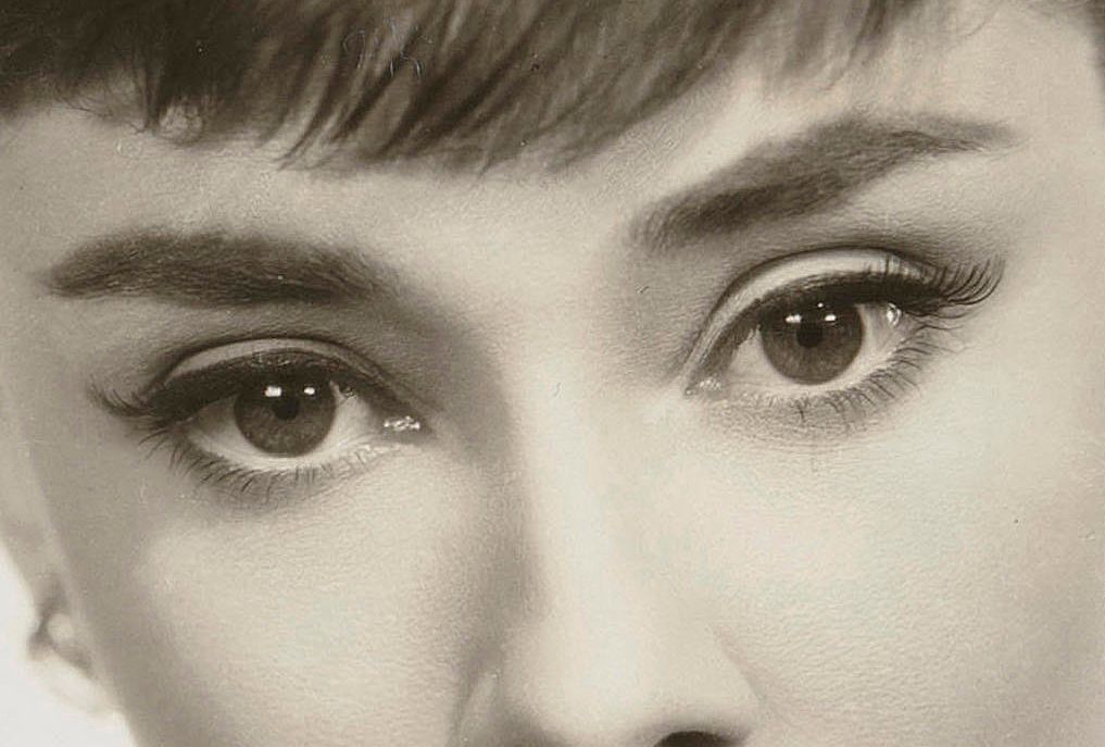 Audrey Hepburn eye color