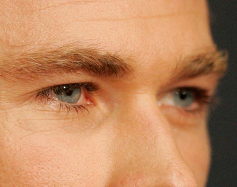 Chris Hemsworth eye color