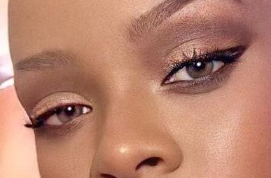 Rihanna eye color