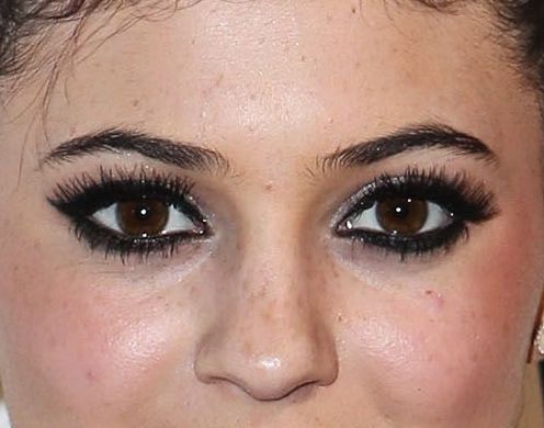 Kylie Jenner eye color