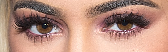 Kylie Jenner eye color