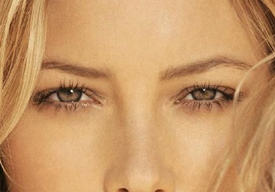 Jessica Biel eye color