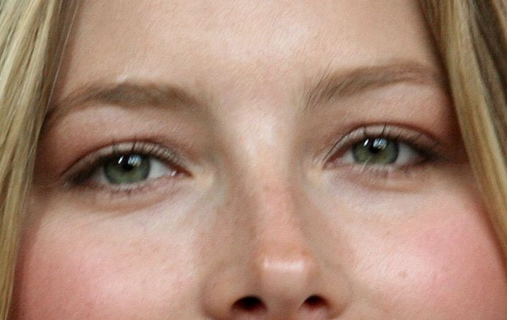 Jessica Biel eye color